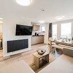 Apartment Smart Diamant 713 *